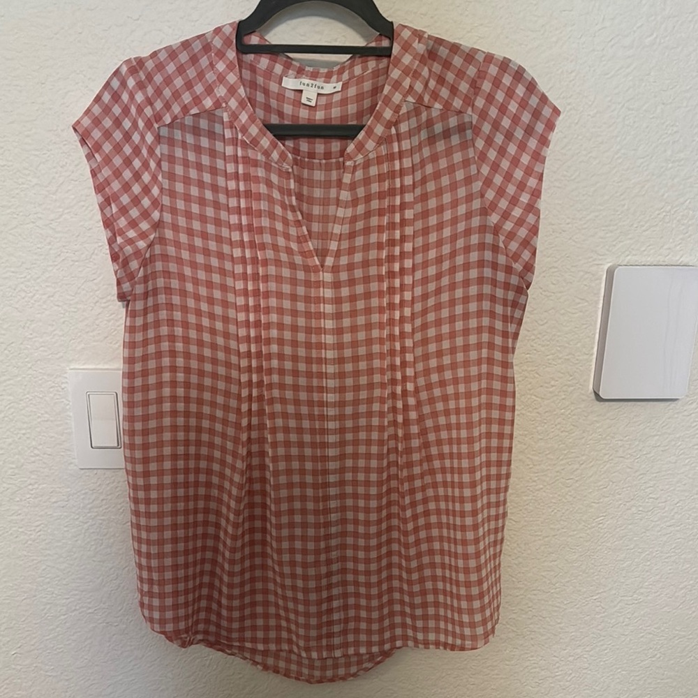 Fun 2 Fun Pink and White Relaxed Pleated Blouse